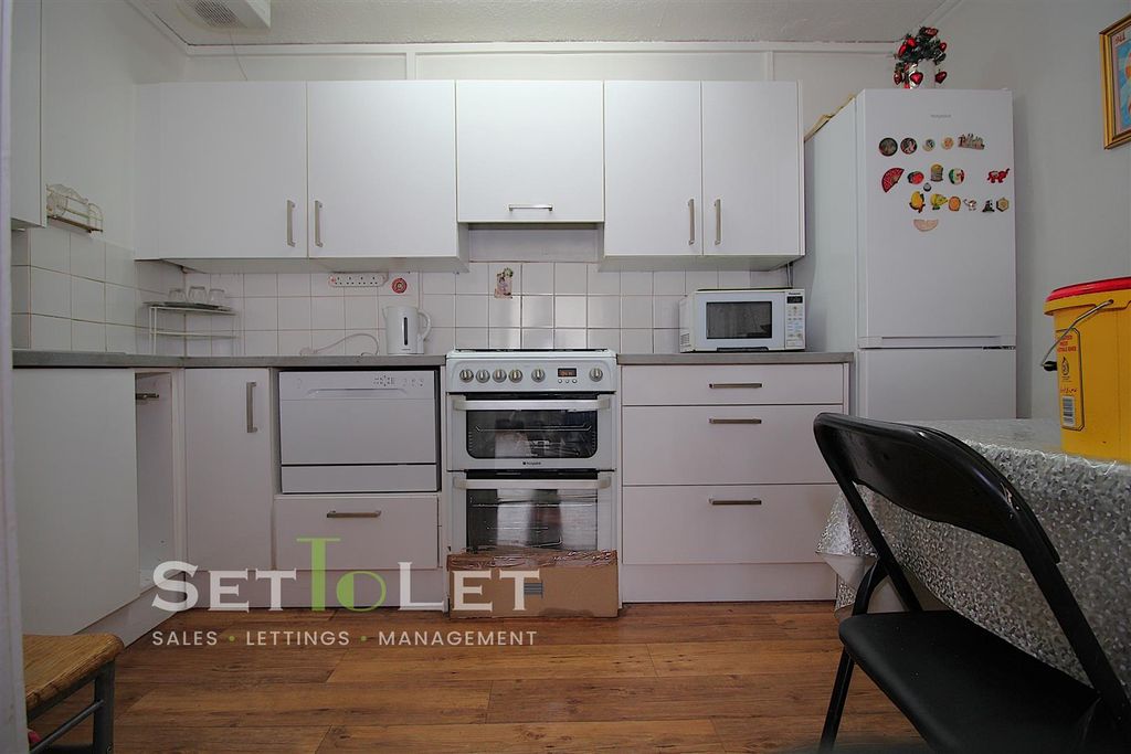 Property photo 2 of 17 Img_1875.Jpg