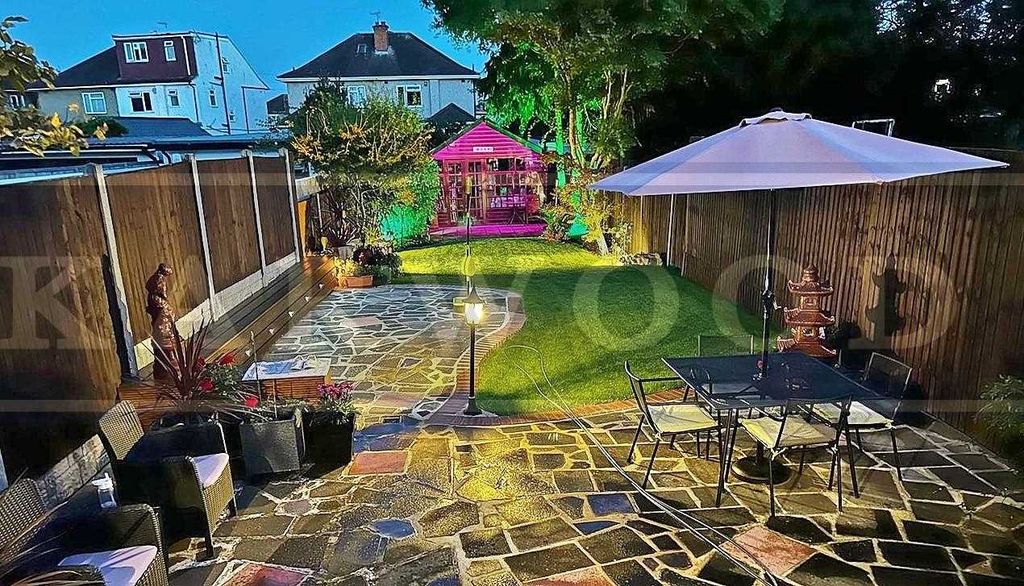 Additional image 23 of 4 bed semi-detached house for saleKingshill Avenue, Hayes UB4