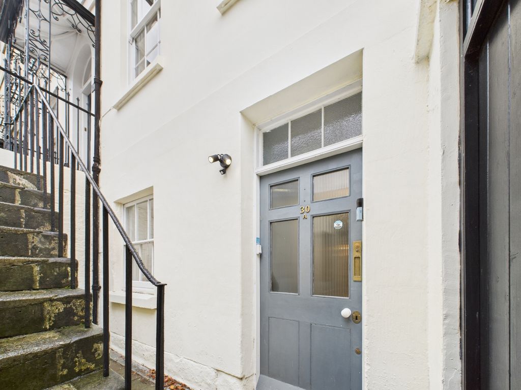 Property photo 1 of 6 Cam01740G0-Pr0471-Still006