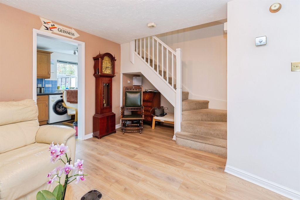 Property photo 3 of 14