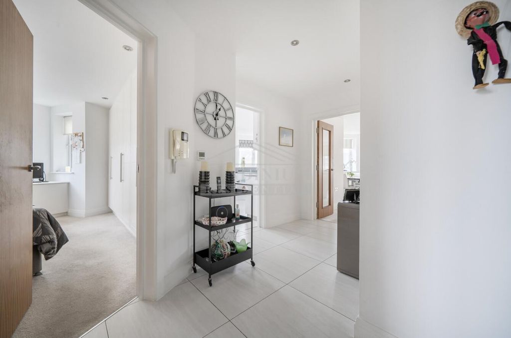 Property photo 3 of 16 521d782B-9649-42E6-83Ab-c72248A08471.Jpg