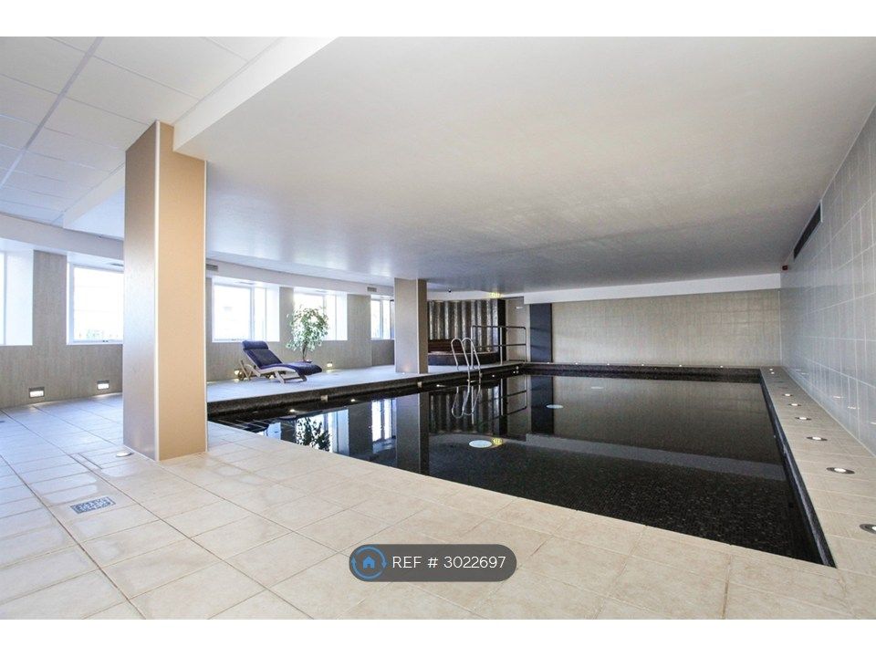 Property photo 1 of 9 Swimming Pool