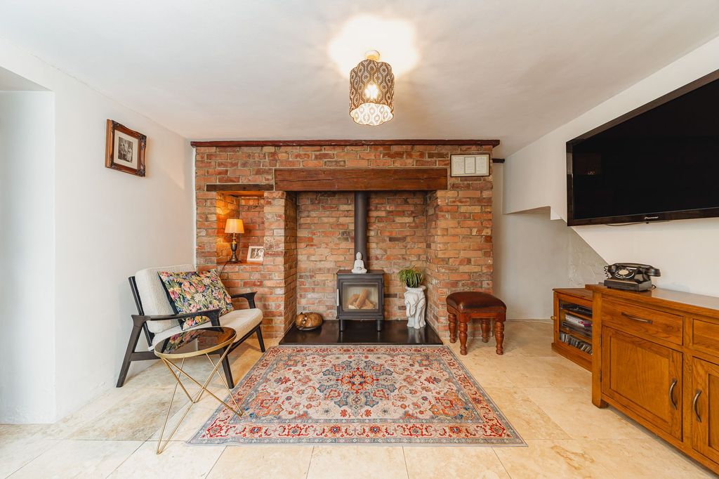 Property photo 3 of 16