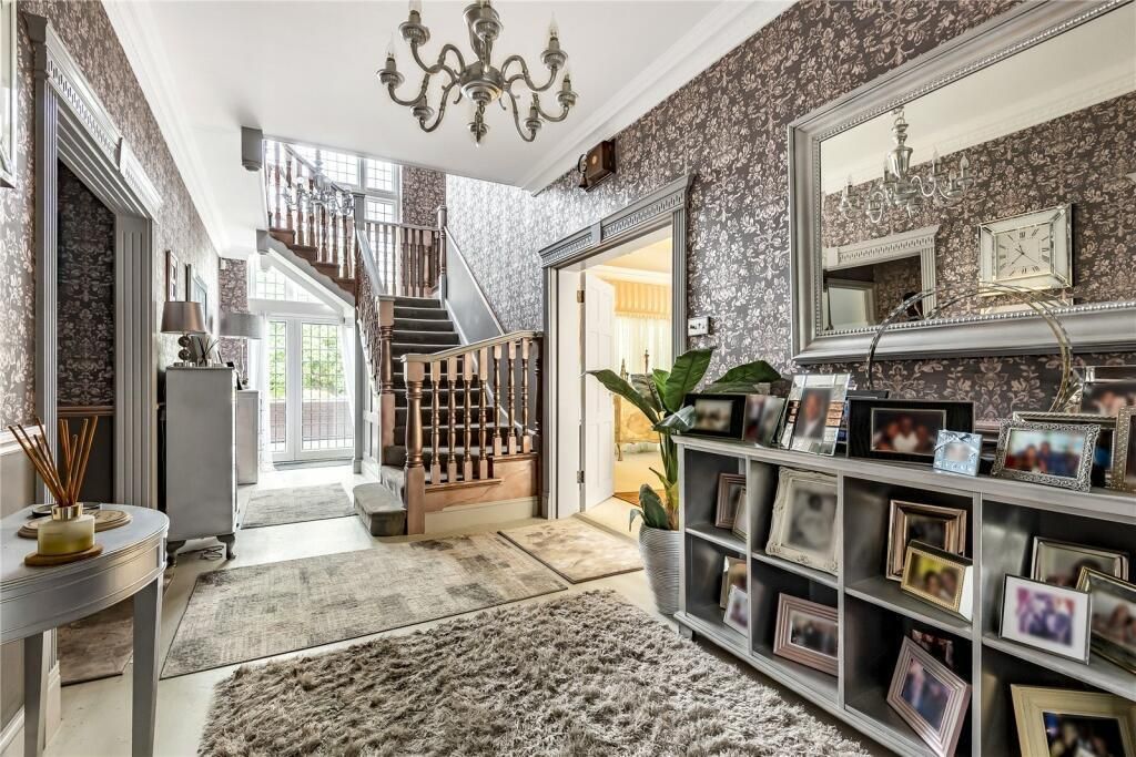 Property photo 3 of 20 465572c9-E1B8-4554-8E76-492A470A7d2A.Jpg