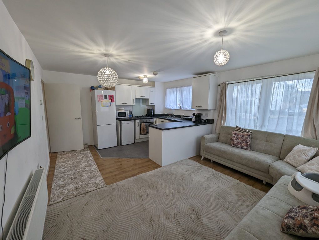 Property photo 1 of 6