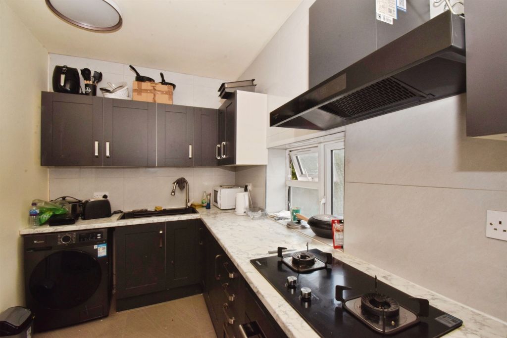 Property photo 3 of 33