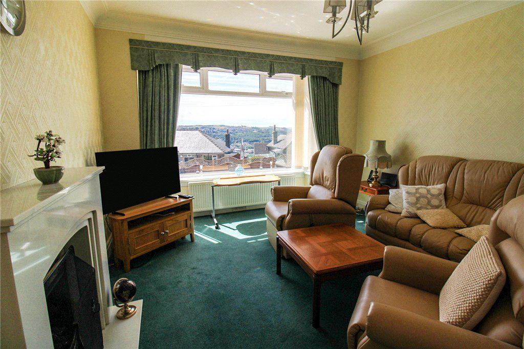 Property photo 2 of 11 Sitting Room