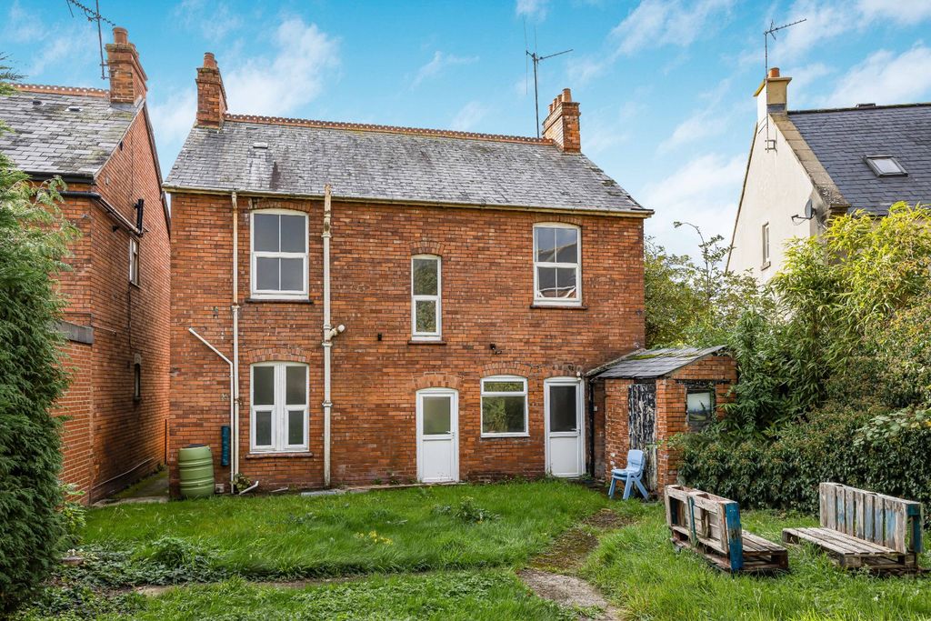 Property photo 3 of 21 Picture No. 11