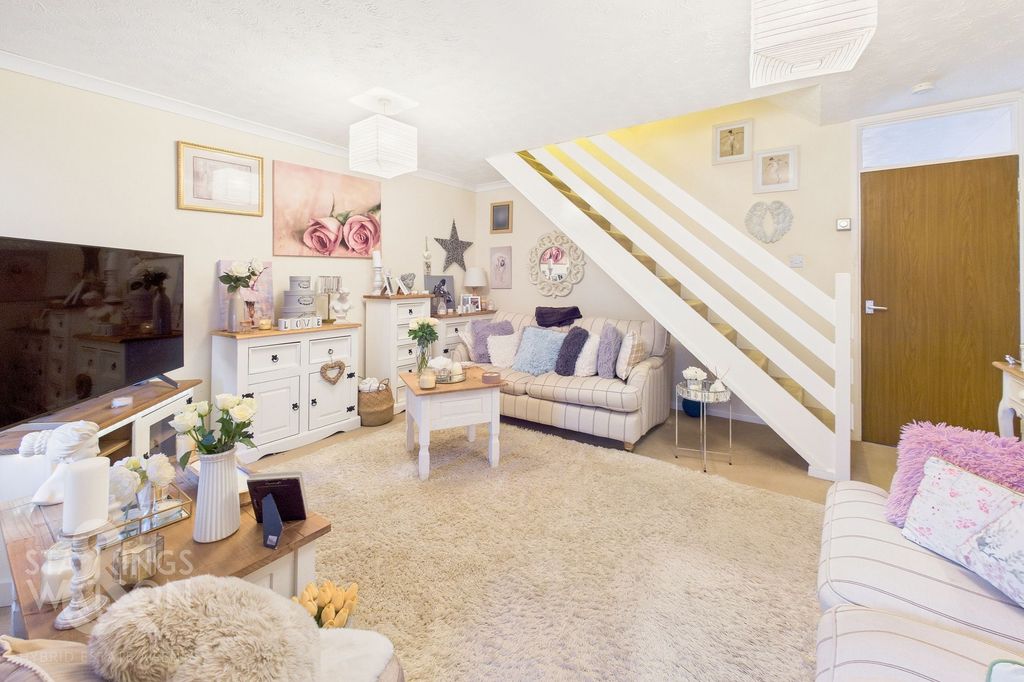 Property photo 1 of 21