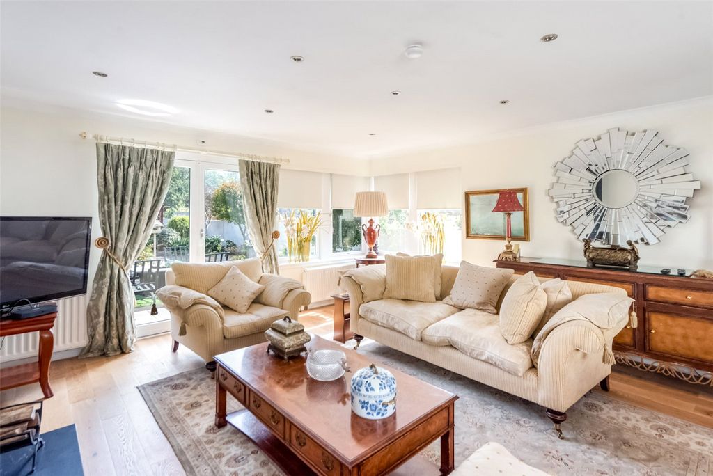 Property photo 3 of 53 Picture No. 68