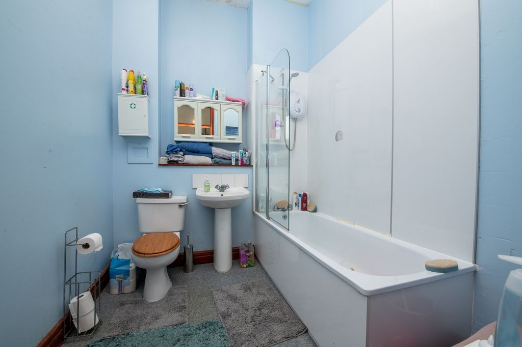 Additional image 5 of 2 bed flat for saleKirkside Court, Leven KY8