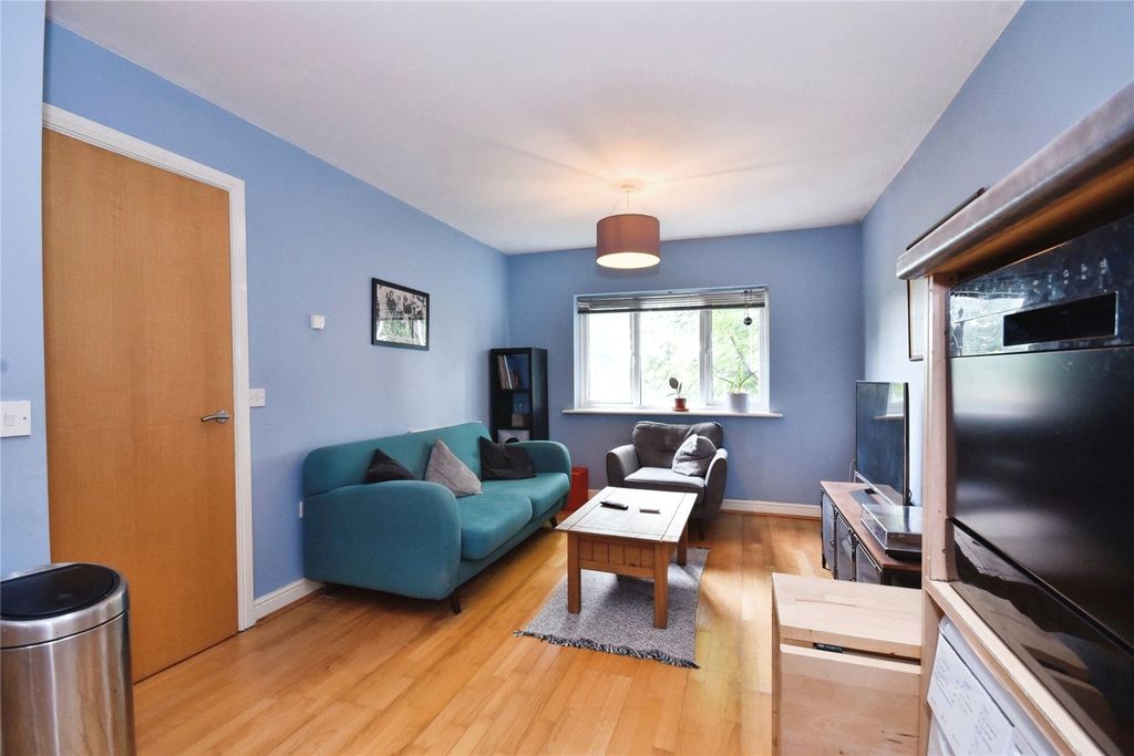 Property photo 3 of 14 Photography