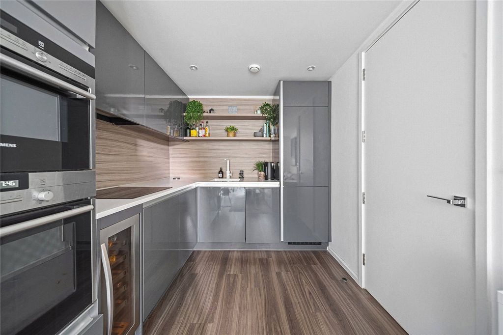 Property photo 2 of 12 Picture No. 06