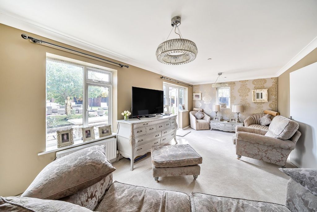 Property photo 2 of 20 Picture No. 07