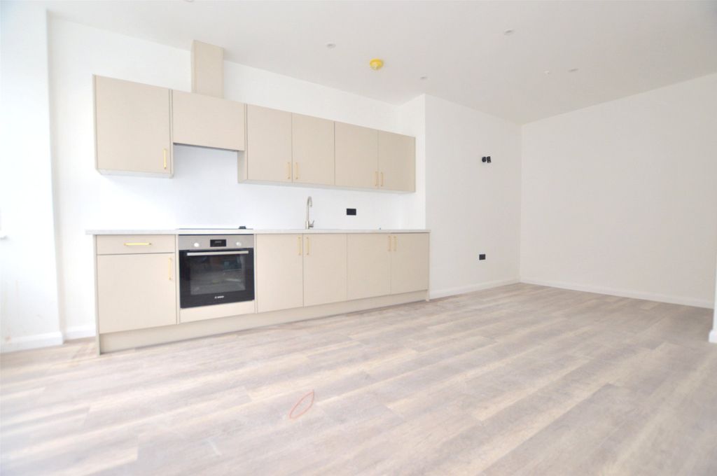 Property photo 2 of 8 Kitchen