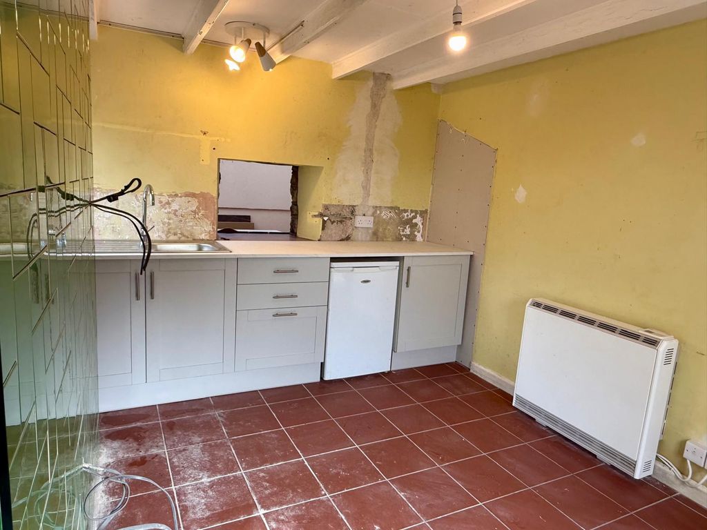 Property photo 3 of 20