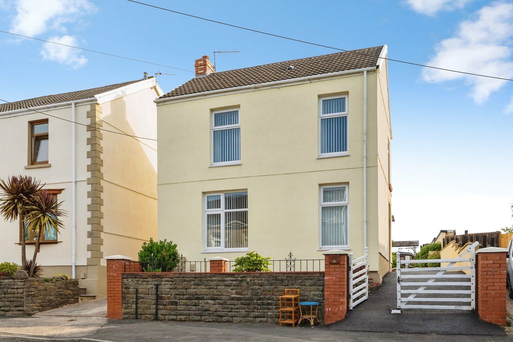 Property photo 1 of 26 Pbox-Img.Jpg