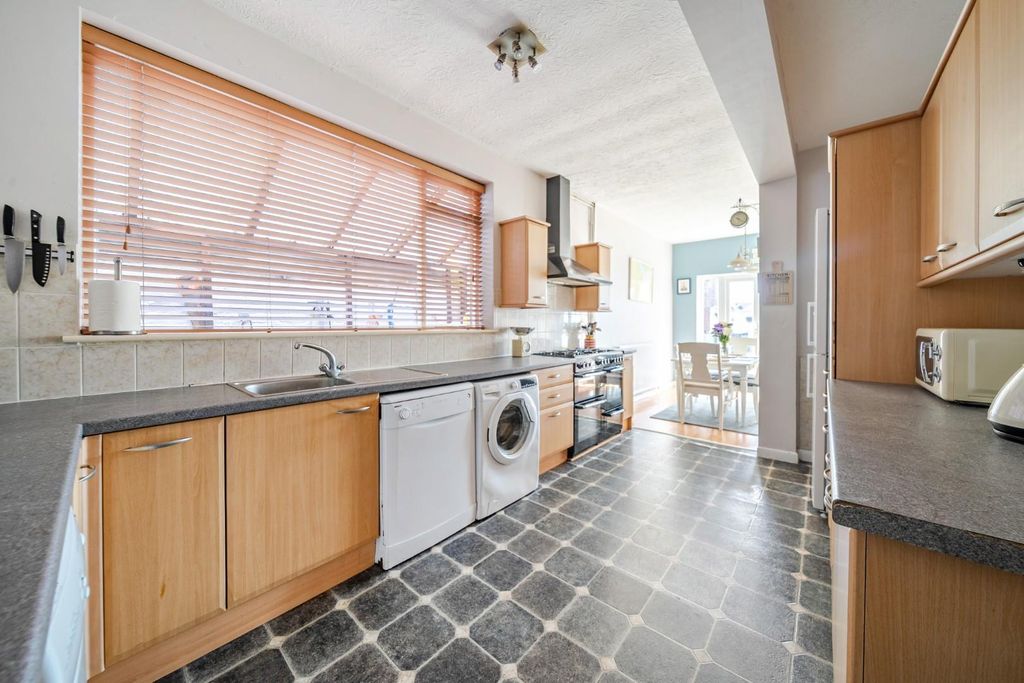 Property photo 3 of 15 20-1336997-20-68A6ee117684F-20.Jpg