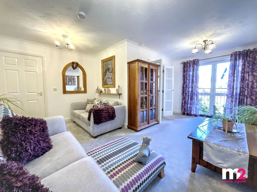 Property photo 3 of 13