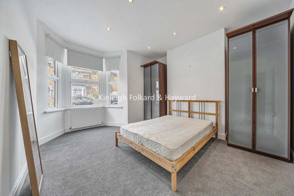Property photo 2 of 9 98B95329-9A34-4dc0-8