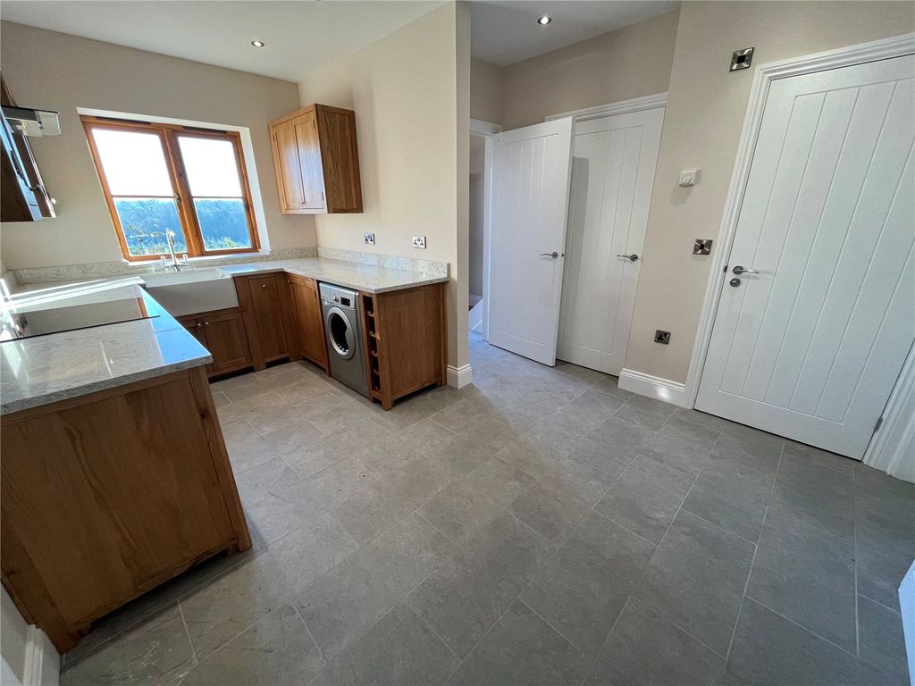 Property photo 3 of 16 Picture No. 08