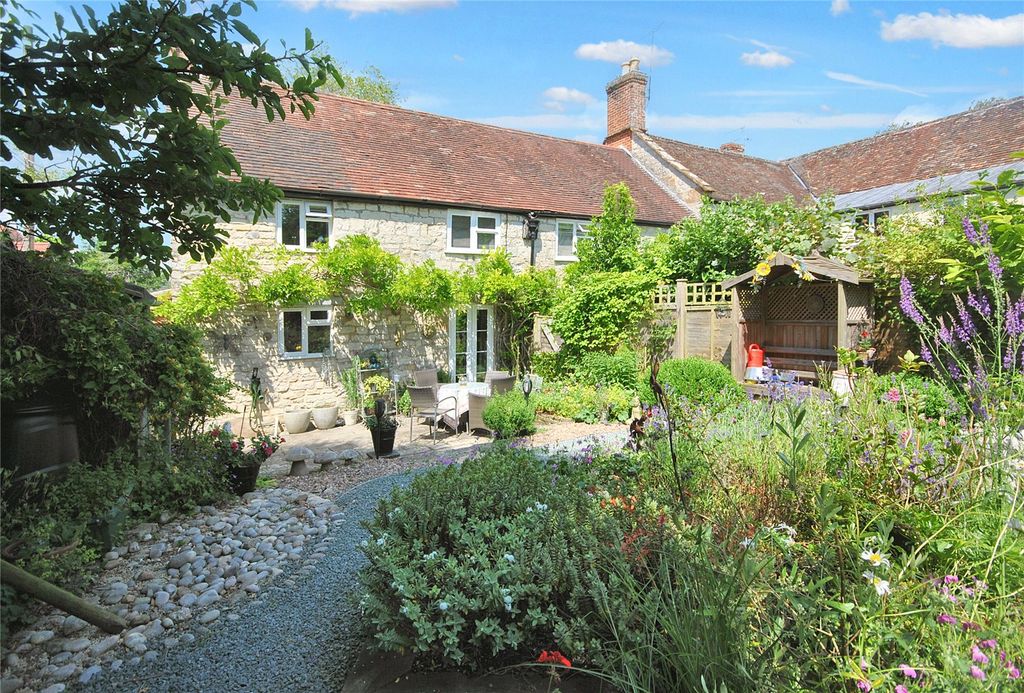 Property photo 1 of 16 Picture No. 32