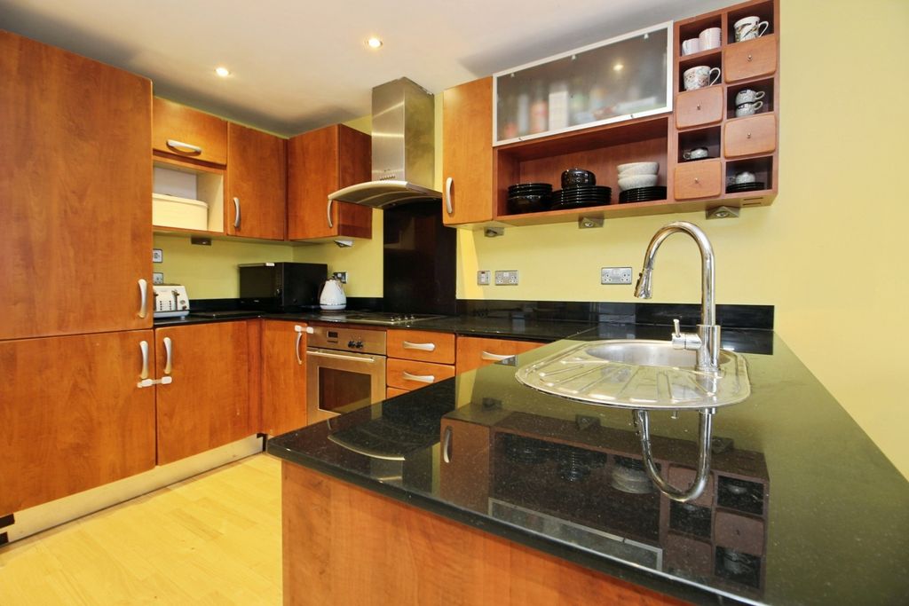 Property photo 3 of 16 Kitchen