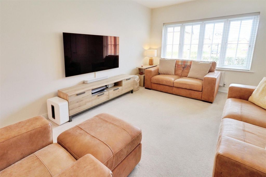 Property photo 3 of 34 Efb6c1ce-Img_1037-Img_1039.Jpg