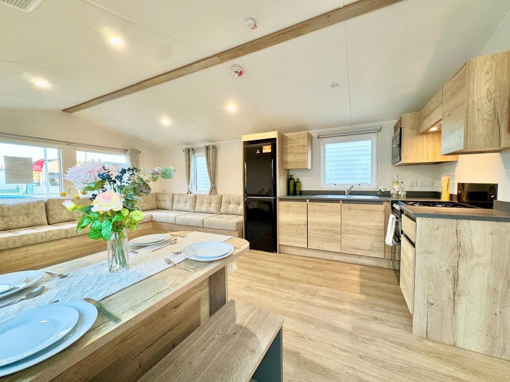 Property photo 2 of 10 Willerby Midhurst 2024 Car0064260 126460282.Jpeg