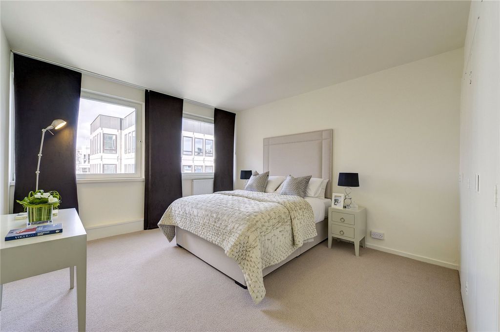 Property photo 3 of 8 Bedroom