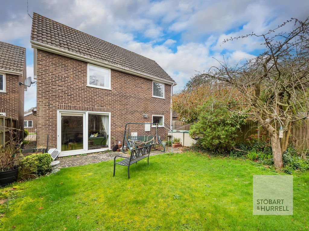 Property photo 2 of 16 Rear