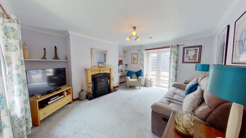 Property photo 2 of 26