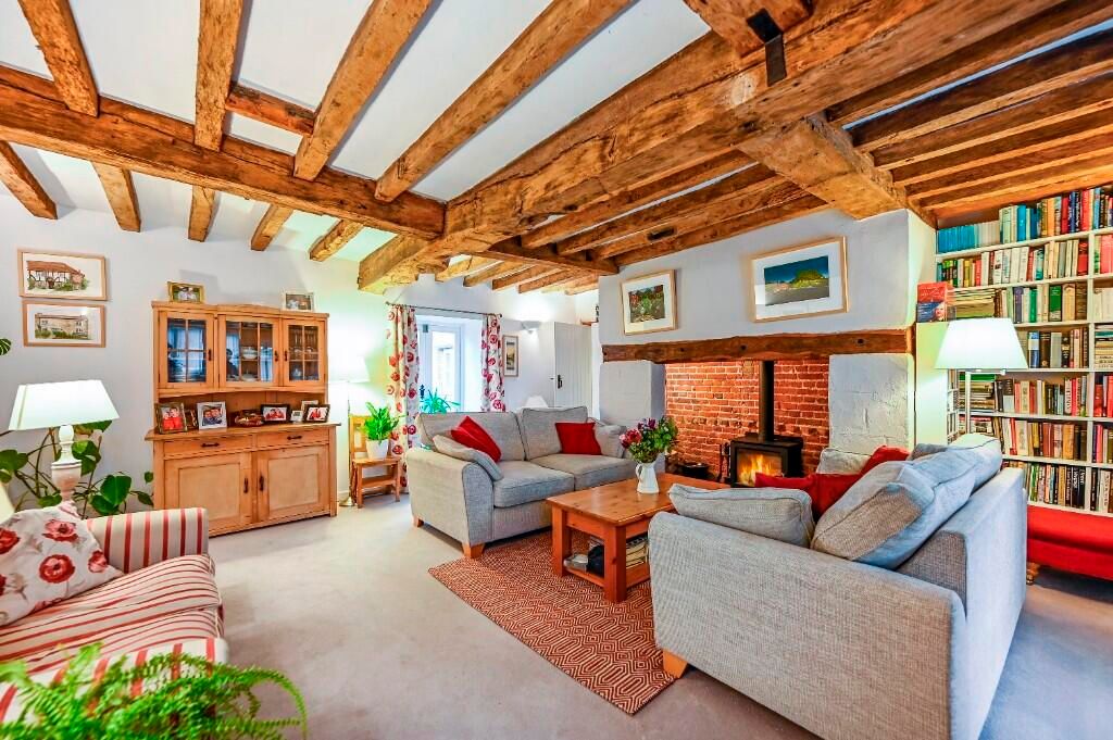Property photo 2 of 33