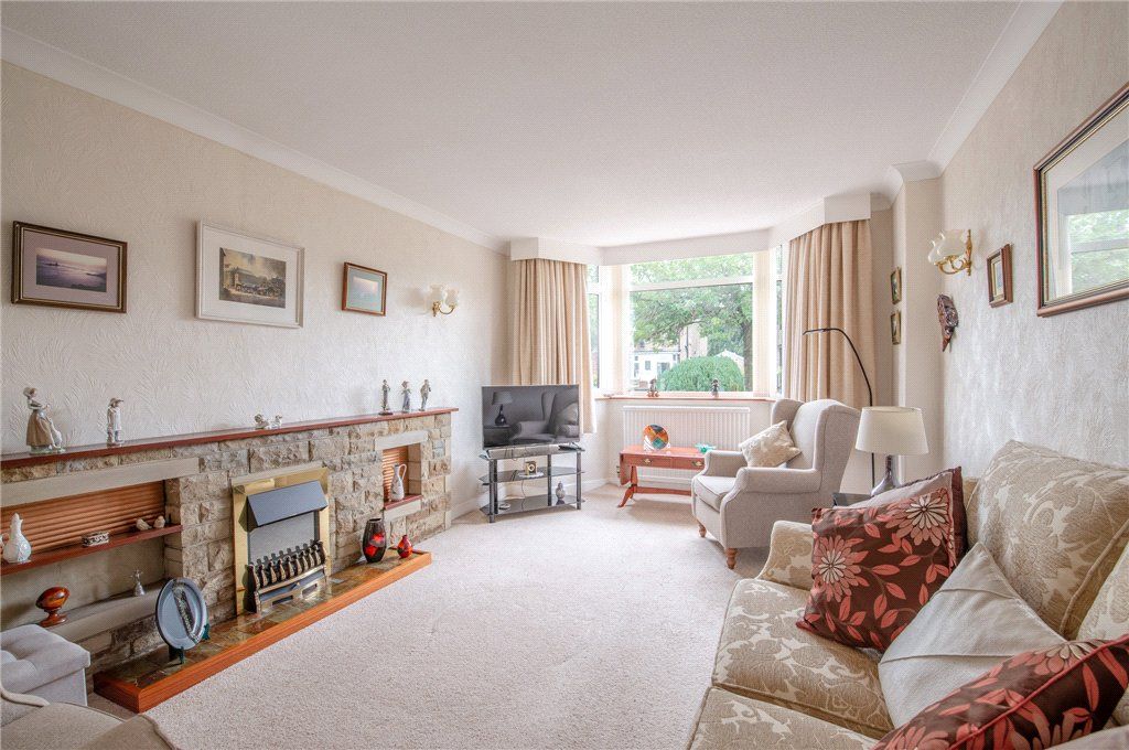 Property photo 2 of 21 Canford Drive