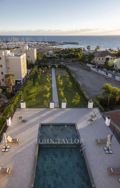 Property photo 3 of 34