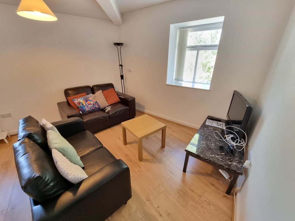Property photo 2 of 17 20250916_123634