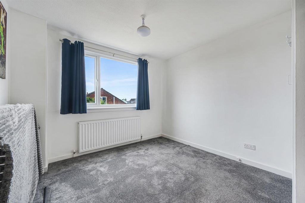 Additional image 20 of 3 bed semi-detached house for salePriory Close, Formby, Liverpool L37