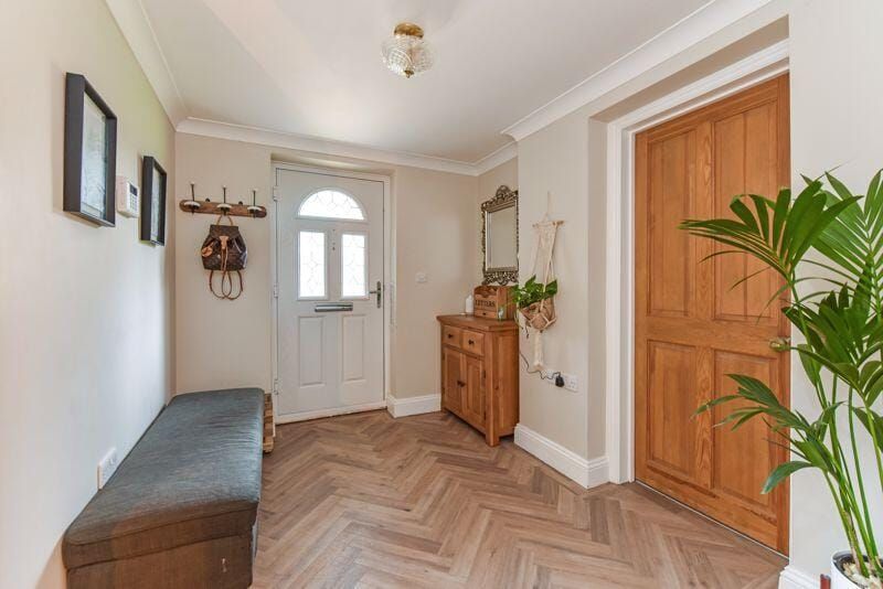 Property photo 2 of 29