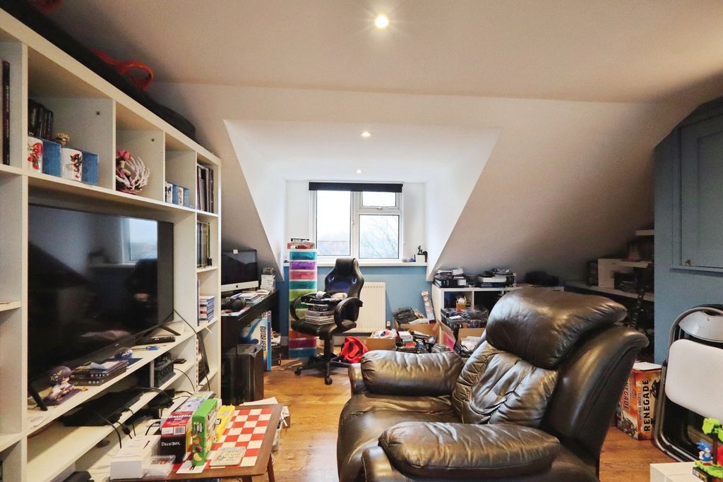 Additional image 15 of 4 bed semi-detached house for saleBranston Road, Burton-On-Trent DE14