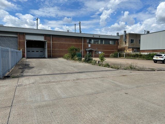 Property photo 1 of 7 Unit C, Shears Way