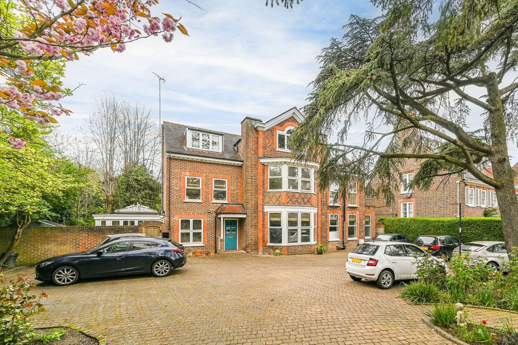 Property photo 2 of 13