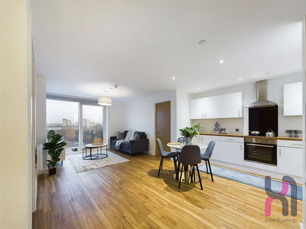 Property photo 2 of 16 Picture No. 02