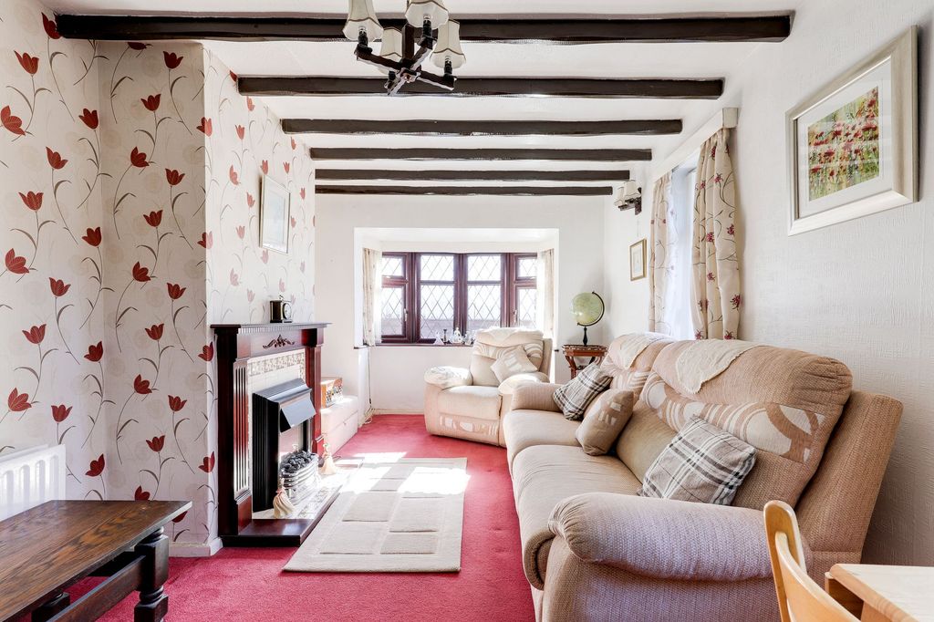 Property photo 2 of 19