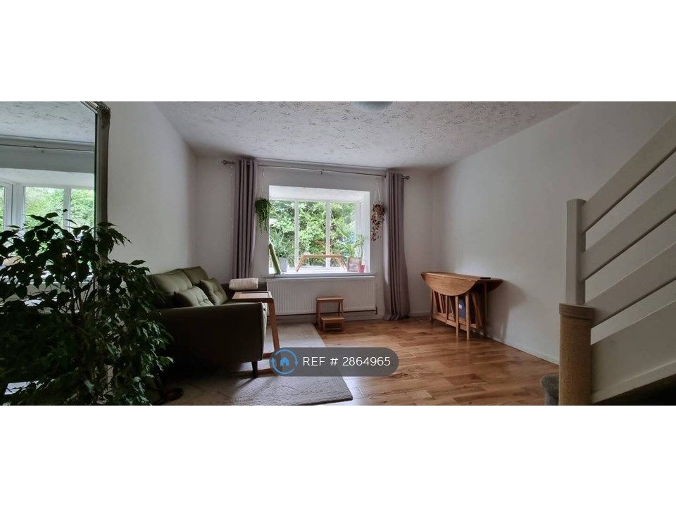 Property photo 3 of 25