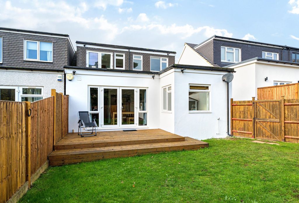 Property photo 3 of 15 1381642-3-6914694...