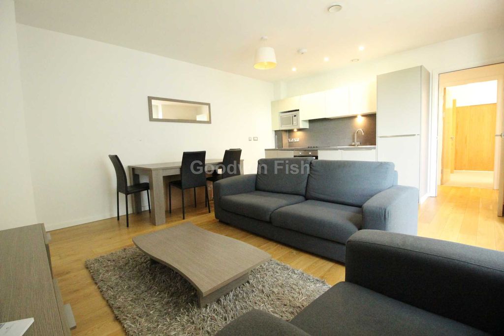 Property photo 2 of 11