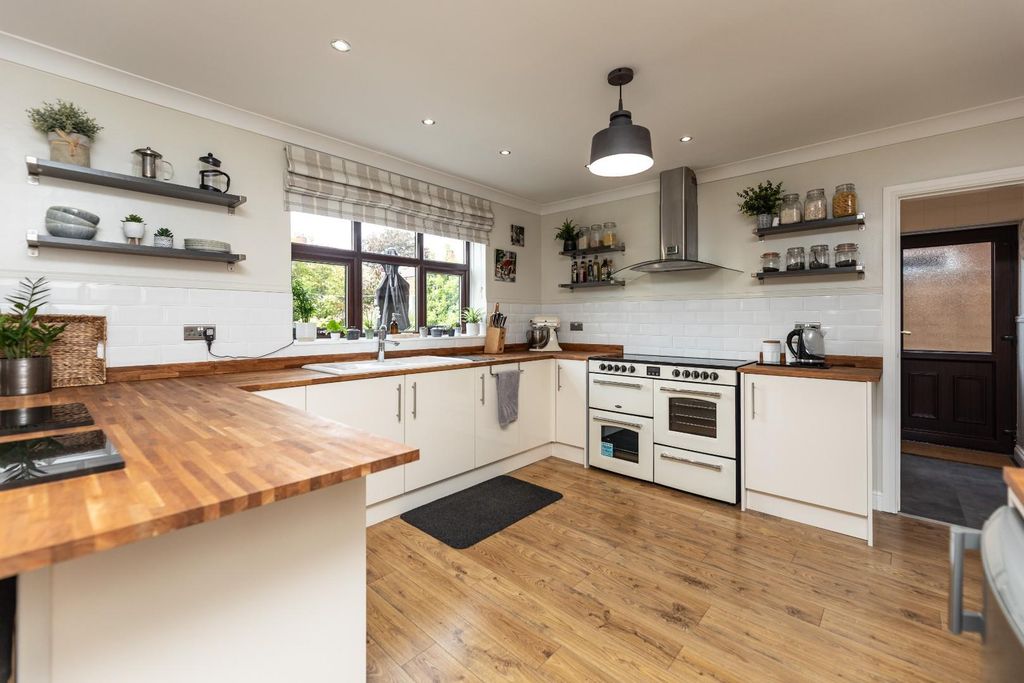 Property photo 3 of 26 5C5A7635.Jpg
