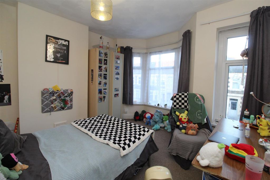Property photo 2 of 13 Img_2942.Jpg