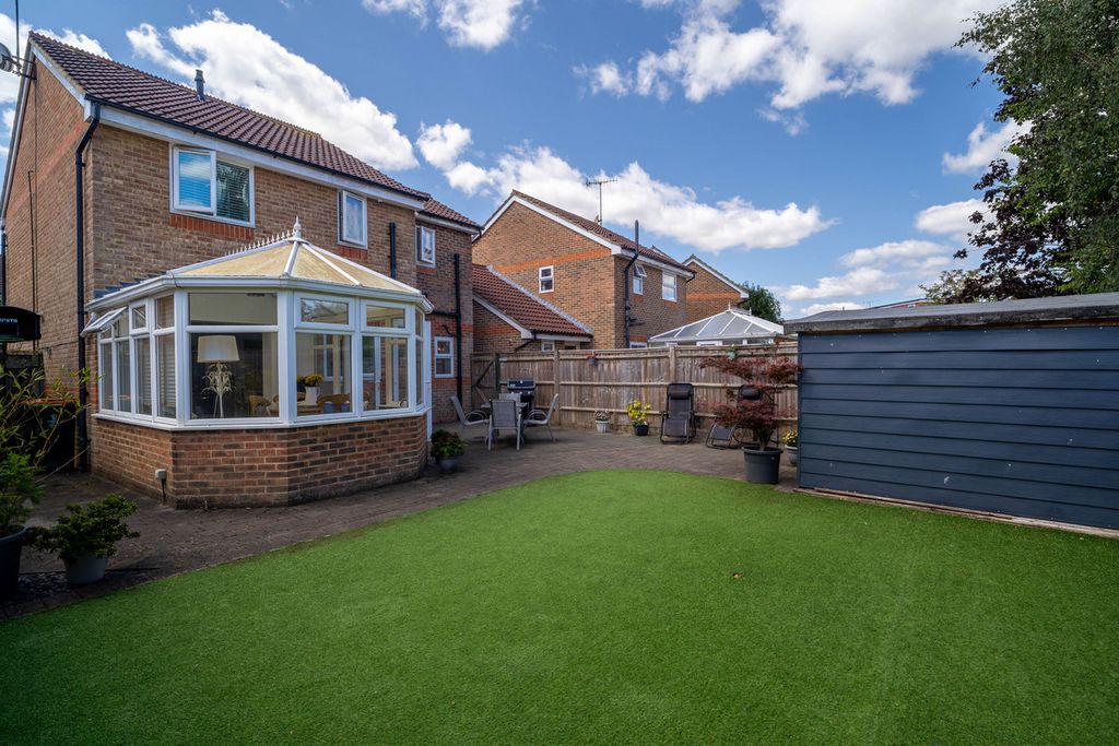 Property photo 2 of 18
