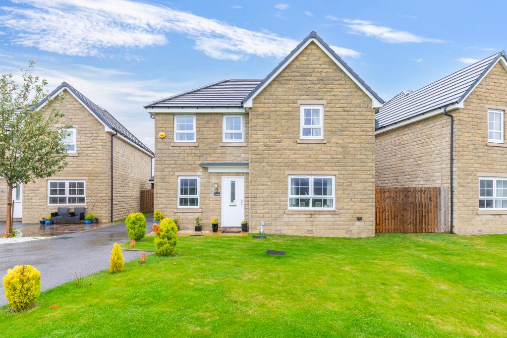 Property photo 1 of 22 External